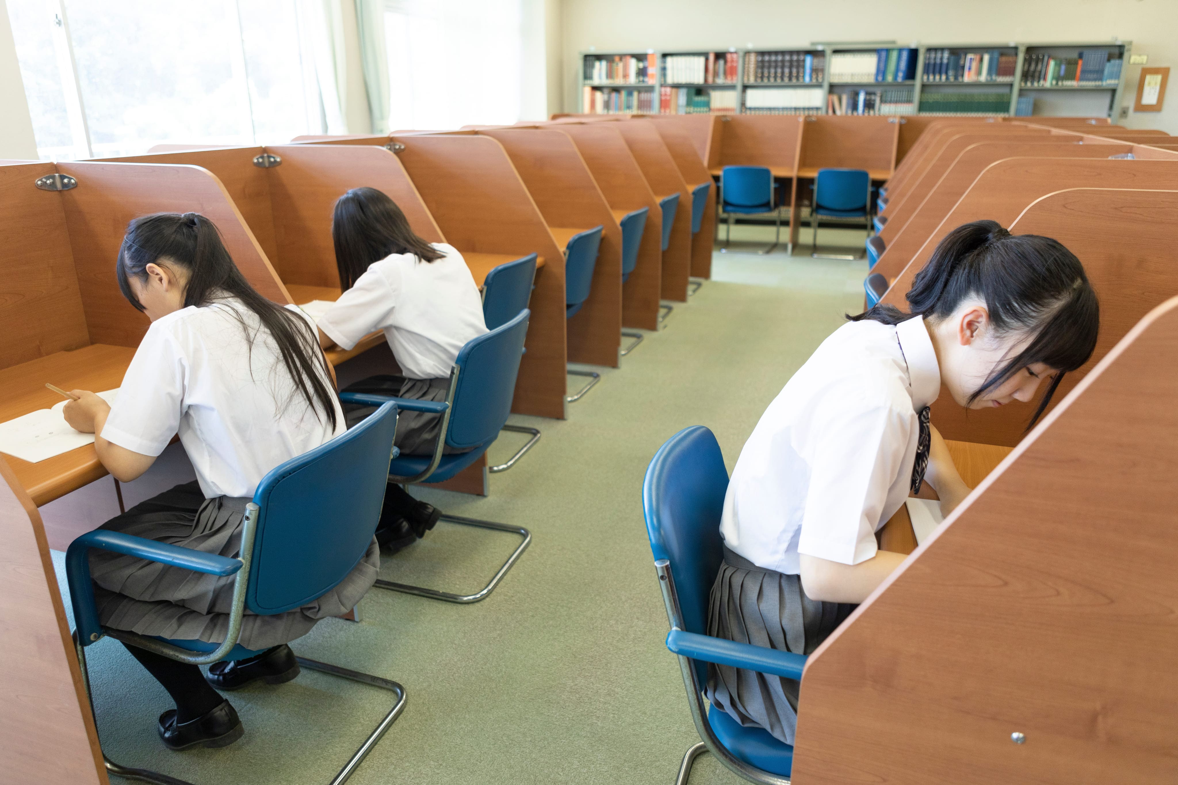 個別で勉強できる自習室の写真